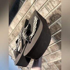 Roxy Women's Havana Wedge Flip-Flop